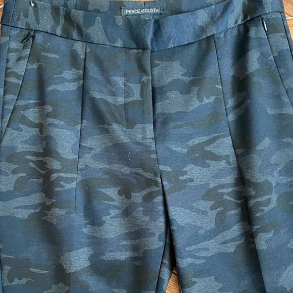$197 Peace of Cloth NY Knit Slim Crop Navy Camo PANT 117P152 Size 8 EUC - Picture 7 of 9